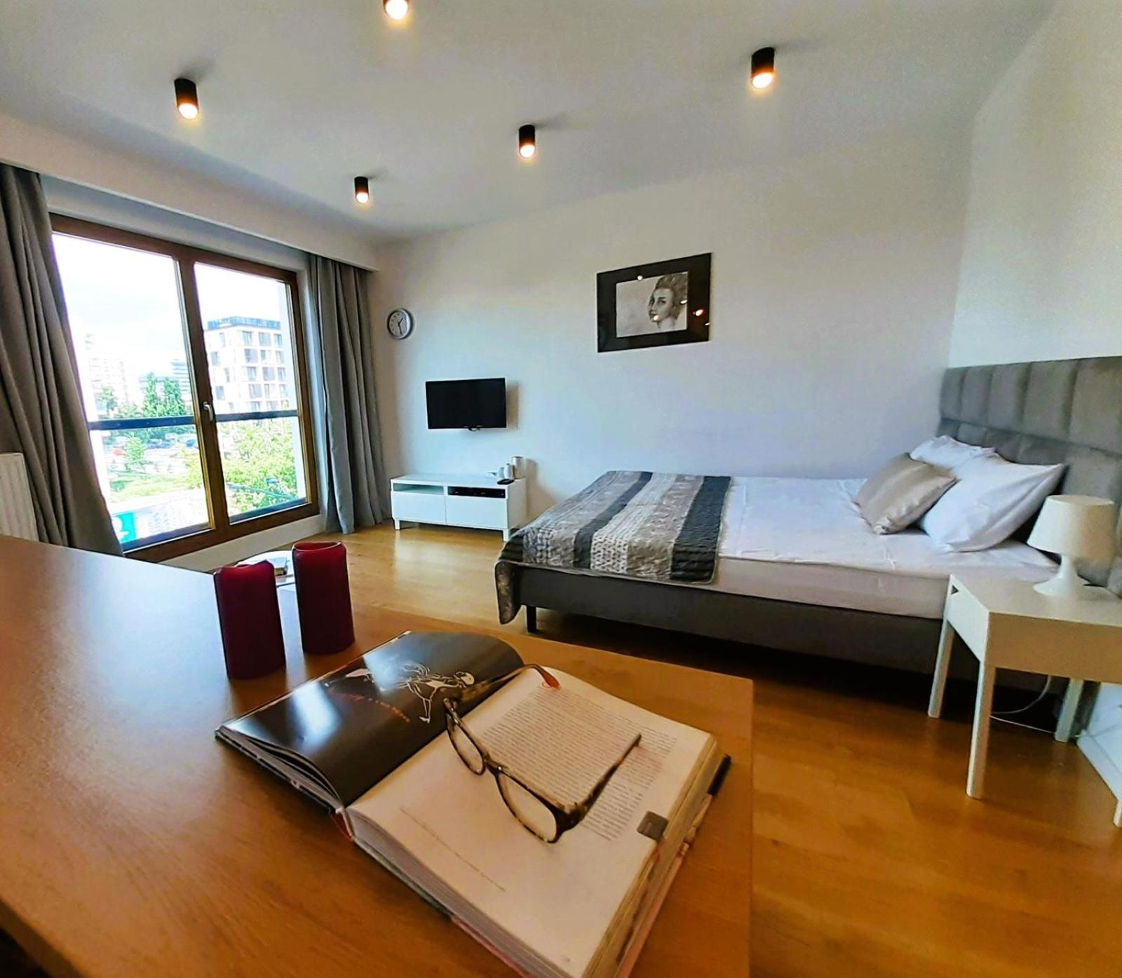 Vista Residence Spire Varsovia Exterior foto